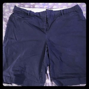 Lands End Ladies Khaki Dark Blue Dress Shorts